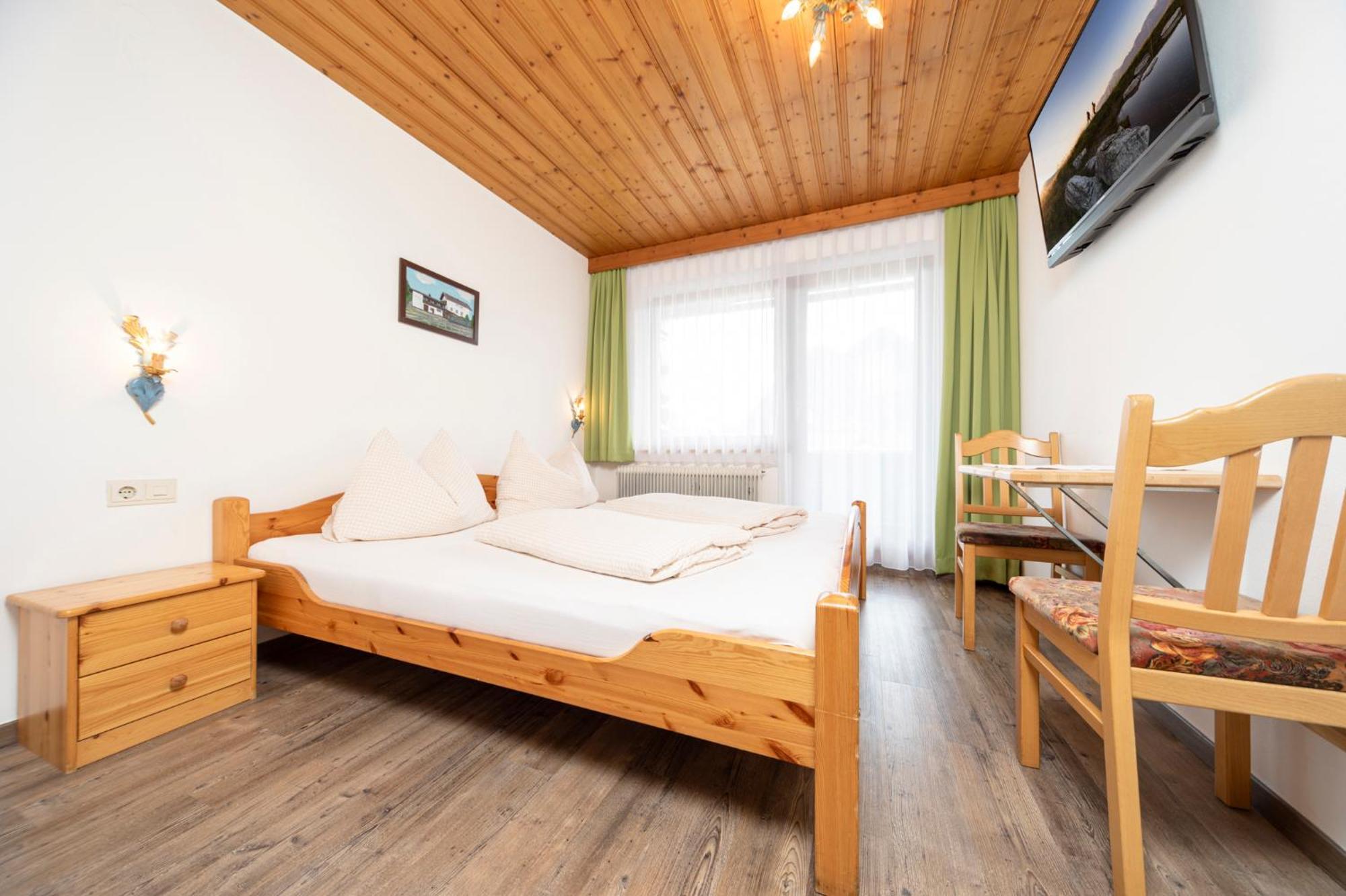 Gasthof Pension Knapp Strass im Zillertal Quarto foto
